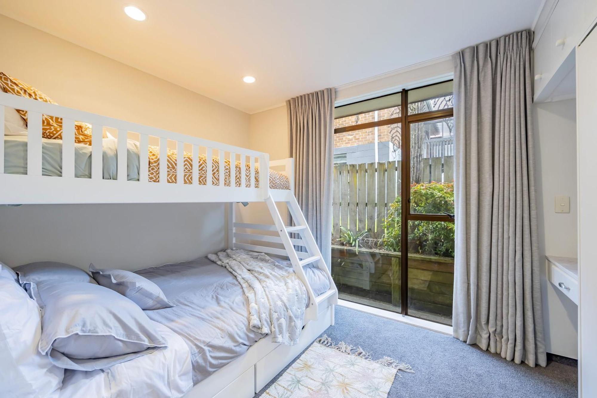 Entire House With Pool, Spa Auckland Ngoại thất bức ảnh